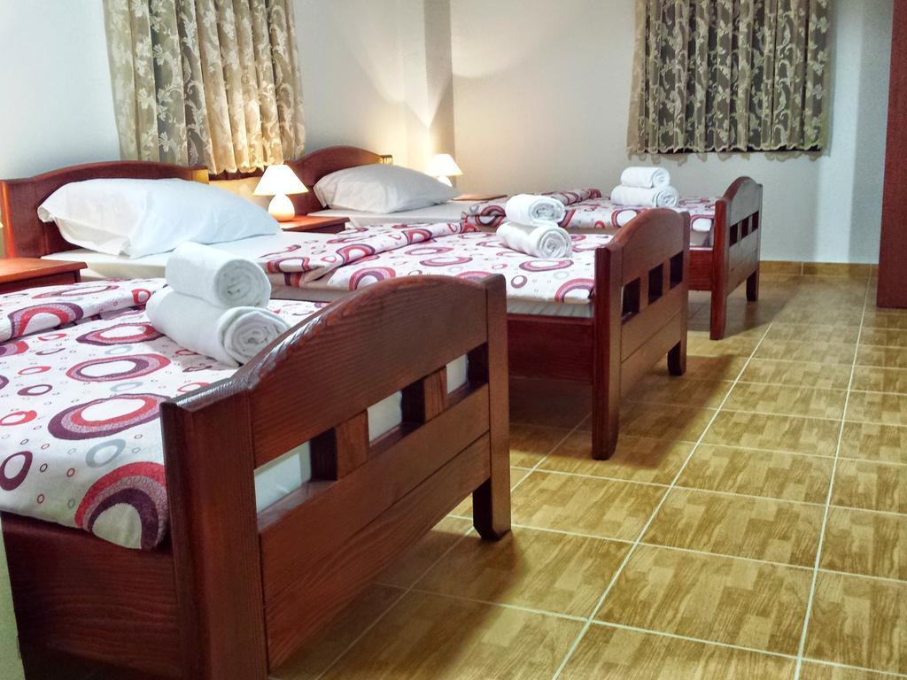 Hotel Old Bazaar سكوبجي المظهر الخارجي الصورة